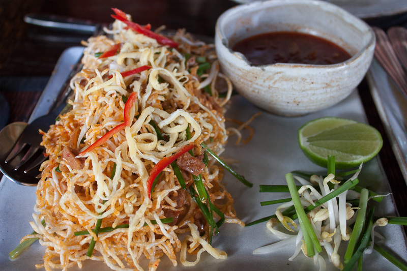 Khmer crispy noodle
